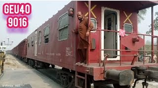 up 501 GEU40 9016 passing from jahanian station Pakistan railway PAKRAIL JAHANIAN great video [upl. by Anauqcaj28]