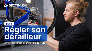 TUTO  Comment régler le dérailleur arrière mécanique sur un vélo route  🚲 I Decathlon [upl. by Ecahc]