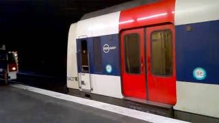 Départ dun MI84 de la RATP sur le RER A à NogentsurMarne [upl. by Bluh336]