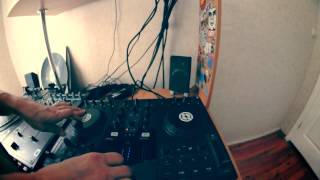 Traktor Kontrol S2 scratching [upl. by Anaeco]