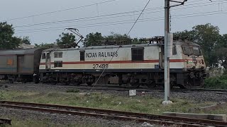 Kanpur WAP7 powered 20822 Santragachi  Pune Humsafar Express [upl. by Bilek18]