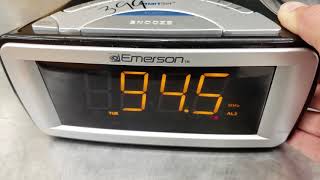 Emerson Smartset CKS9051 Clock Radio [upl. by Eibo]