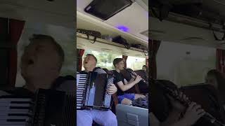 ziua in care tu mai sarutat in autocar clarinet acordeon la rece [upl. by Zina]