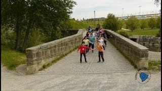 Txapeloaz  quotMunduko Dantzak 2017quot Ermitaberri Ikastetxean  quotDanzas del Mundo 2017quot en Ermitaberri [upl. by Eevets628]