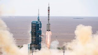 China schickt erneut Astronauten zur neuen Raumstation [upl. by Nuahsed]