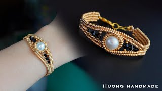 Twisted herringbone beaded bracelet How to make pearl bracelet Beading tutorial [upl. by Okimat]