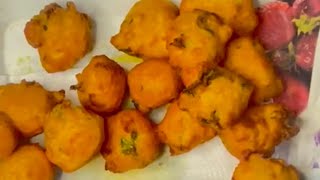 For a delightful breakfastMoong ke pakodemoong dal ke migoreमूंग के पकोड़े मूंग दाल के मिगोरे [upl. by Neuburger]