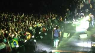 Eddie Vedder Goes Off on Violent Fan  LA Sports Arena 112313 [upl. by Rey]