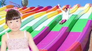 ★カラフルスライダー楽しい～！「ジャパーン」 in ジャンボ海水プール★Colorful waterslide「JAPAAAAN」★ [upl. by Etselec574]