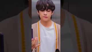 cute dance moves 😍💖kim taehyung ll whatsApp status bts​ kimtaehyung​ taehyung​ [upl. by Nivej]