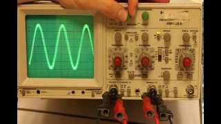 Utilisation oscilloscope analogique [upl. by Notlrak820]