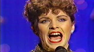 Sheena Easton  For Your Eyes Only Tonight Show 81 [upl. by Bartolomeo864]