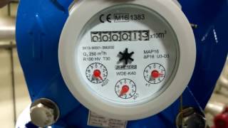 How a turbine flow meter works [upl. by Yrellih]