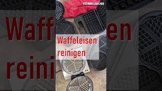 Waffeleisen reinigen mit der Reinigungswaffel  Tipps von Rommelsbacher shorts [upl. by Sina]