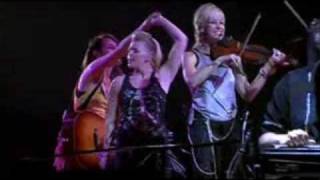 Dixie Chicks  Country Roads live [upl. by Enirol]