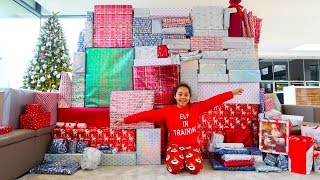 TIANA AND FAMILY OPENING CHRISTMAS PRESENTS 2018 Special [upl. by Rivy]