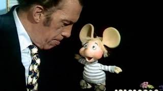 Topo Gigio quotTopos Chicken Friendsquot on The Ed Sullivan Show [upl. by Lleznod]