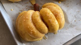 Булочки з гарбузом та апельсином l Гарбузові сінабони The best pumpkin buns Pumpkin cinnamon rolls [upl. by Rasmussen394]