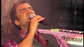 Alejandro Fernandez Me Dedique a Perderte Live [upl. by Adnorahs]