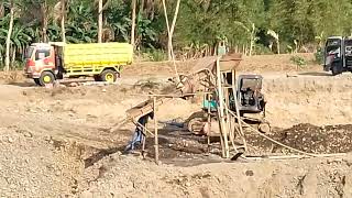 work story view inews persiapan crew dump truck excavator ayakan tambang pasir manohara [upl. by Arianna920]