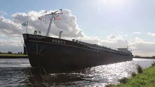 Binnenvaartschepen in de haven van Meppel  Port of Zwolle 11102024 [upl. by Assennej]