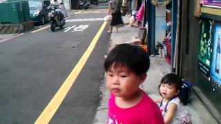 瑋瓜恩寧垃圾車Hsinchu Taiwan the garbage trucks [upl. by Troy]