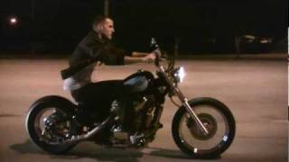 Riding the Honda Shadow 600 VLX Bobber at night [upl. by Simetra]