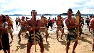 Maori haka  Waitangi Day 2010  Paihia New Zealand [upl. by Willin]