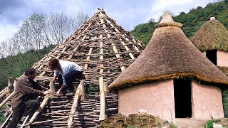 CHOZA PRIMITIVA CIRCULAR a mano Construcción tradicional de un POBLADO de la Edad del Hierro [upl. by Adnir90]