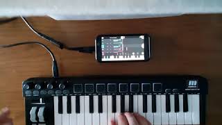 Miditech Midiplus Minicontrol32 Key Review [upl. by Aiekan]