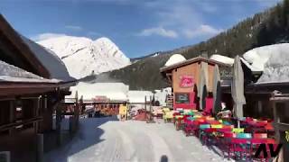 Avoriaz 1800  Traversée du village des chevres [upl. by Relyhcs911]