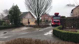 Brandweer rukt uit voor schoorsteenbrand in Ootmarsum [upl. by Luana]