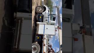 2005 INTERNACIONAL 7400 NATIONAL CRANE 400B STRAIGHT BOOM [upl. by Painter736]