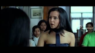 Snegithiye  Ishita shouts Jyothika [upl. by Georges]