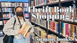 LETS GO THRIFT BOOKS SHOPPING  i bought so many used books [upl. by Cato]