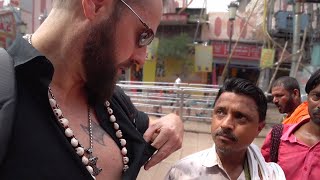 Avoid this man in Varanasi 🇮🇳 [upl. by Africa233]