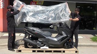 The new 2021 SYM CRUISYM α 300 euro 5 unboxing [upl. by Drucilla]