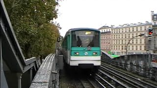 MF2000 et MF67  A la station Stalingrad sur la ligne 2 du métro parisien  24 octobre 2009 [upl. by Bittner]