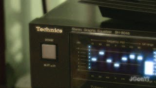 Technics Equalizer and Spectrum Analyzer SH8046 Overview demo  Bose Wave Radio Music System III [upl. by Osbourne]