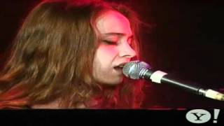 Fiona Apple  Shadowboxer LIVE [upl. by Adnilav621]