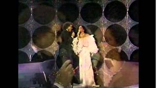 Diana Ross amp Lionel Richie  Endless Love Live 54th Annual Academy Awards 1982 [upl. by Hughett]