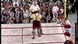 TITANES EN EL RING 1982 EL ESTUDIANTE VS EL ALDEANO [upl. by Aehsel]