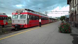 Train to Oslo leaves Gjøvik station Norway [upl. by Arej]