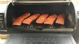 Ribs on the Louisiana Grills SL 1000 Pellet Grill [upl. by Culver897]