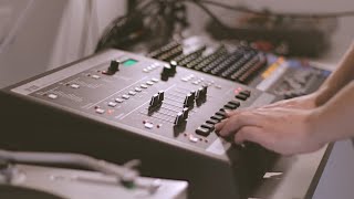 SP1200  Making a Beat with Vinyl Sampling [upl. by Hareehat]