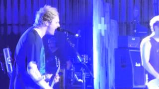 5 Seconds of Summer 5SOS Wrapped Around Your Finger  August 30 2015  PNC New Jersey [upl. by Demb]