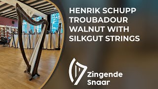 Henrik Schupp Troubadour walnut with silkgut strings [upl. by Nnyroc]