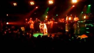 Tiken Jah Fakoly  Ouvrez les frontières  Concert à Limoges [upl. by Schild178]