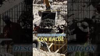 Descarga Hormigón con Balde mixer hormigon construction excavadoraneumática albañiles [upl. by Terb]