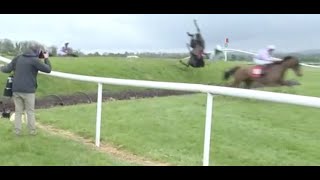 Horse Racing Death 28  Youcannotbeserious at Punchestown Racecourse [upl. by Eicirtap]